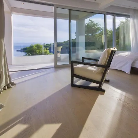 Willa Stunning Brac 5 Bedrooms Brac 5 Metres To The Private Swimming Pool Selca (Brac)