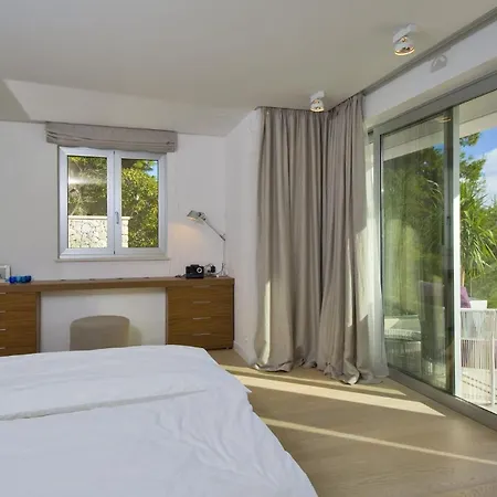 Stunning Brac 5 Bedrooms Brac 5 Metres To The Private Swimming Pool Willa