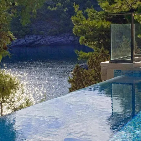 Willa Stunning Brac 5 Bedrooms Brac 5 Metres To The Private Swimming Pool Selca (Brac)